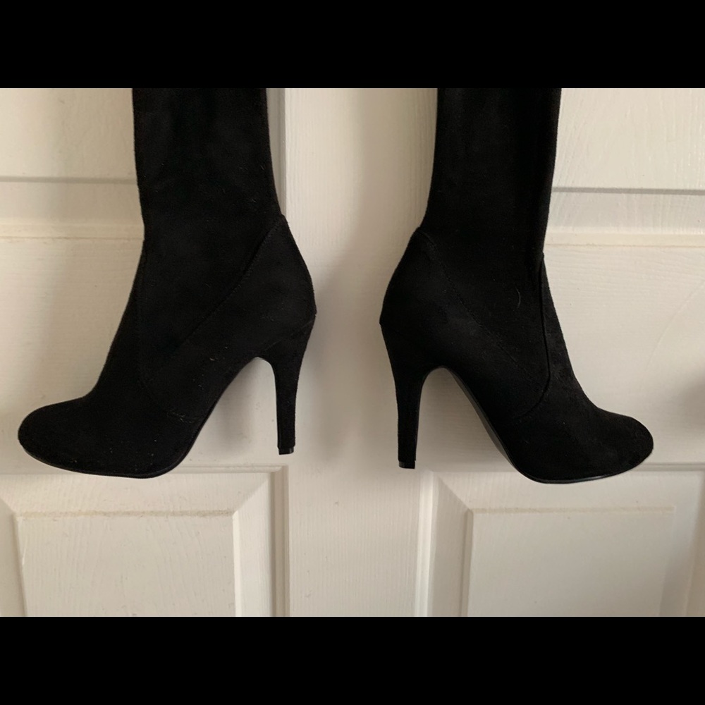 Black Suede Over the Knee Boots READ DESCRIPTION.